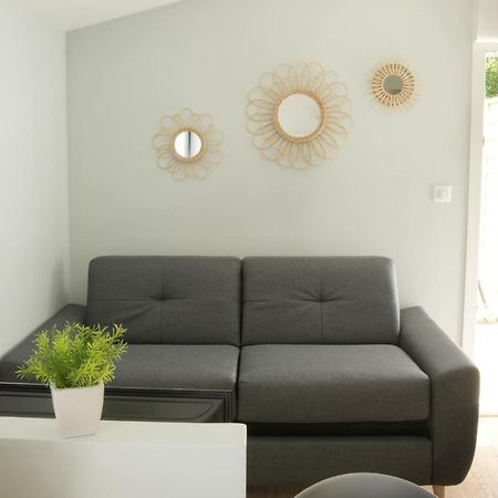 T2 - 28M2 Avec Cour Et Stationnement, Wifi Et Linge Fournis Appartement Angoulême Buitenkant foto