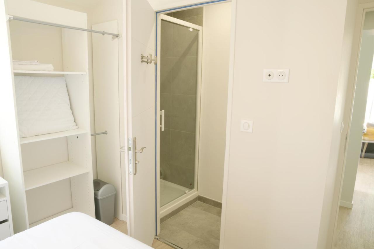T2 - 28M2 Avec Cour Et Stationnement, Wifi Et Linge Fournis Appartement Angoulême Buitenkant foto
